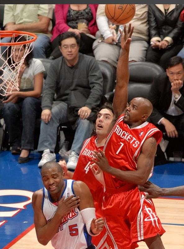 詹姆斯于, 终于, 月出生于纽