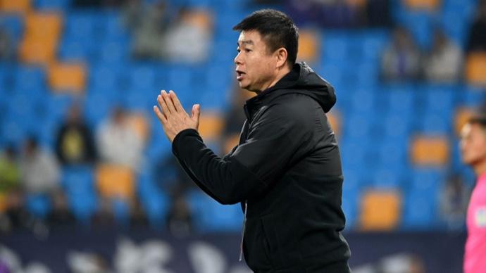 号队员与青, net