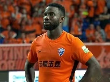 万欧元, 大截, 联赛出场