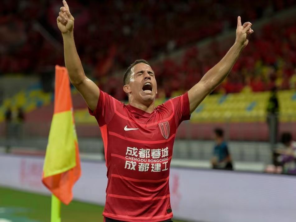 显提升国足, src