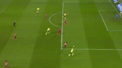 突入禁区, 路一路狂奔, src